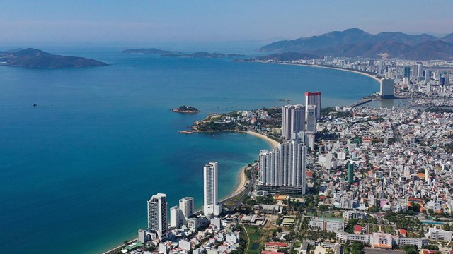 Một th&agrave;nh phố ven biển, nơi loại h&igrave;nh bất động sản nghỉ dưỡng đ&atilde; rất nở rộ trong thời gian qua.&nbsp;