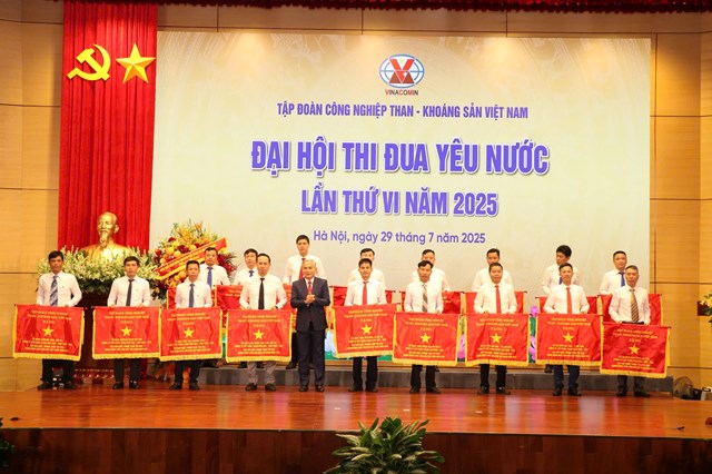 TKV ph&#225;t động thi đua giai đoạn mới, tiếp tục khơi dậy nội lực ph&#225;t triển bền vững ng&#224;nh Than – Kho&#225;ng sản - Ảnh 1