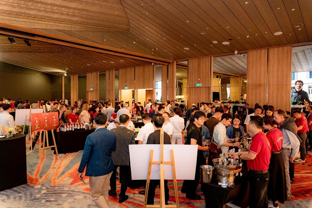 WineFest 2025: Ba thập kỷ đam m&#234; – H&#224;nh tr&#236;nh kết nối Việt Nam với tinh hoa rượu vang thế giới - Ảnh 2