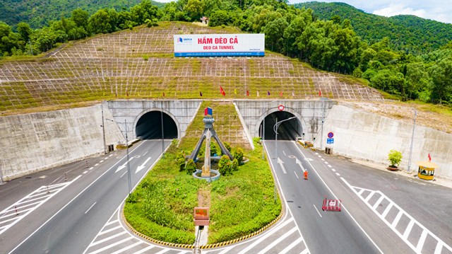Vay nợ ng&#226;n h&#224;ng đến 20.550 tỷ đồng, Hạ tầng Giao th&#244;ng Đ&#232;o Cả (HHV) vẫn kh&#225;t vốn? - Ảnh 1