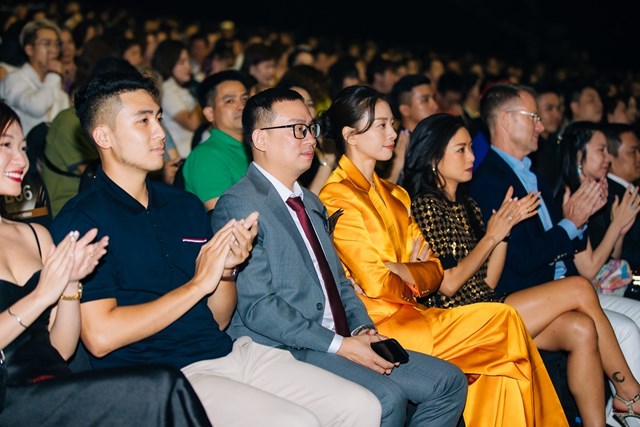 Đại sứ Thương hiệu Techcombank Priority Ng&ocirc; Thanh V&acirc;n tham dự Chương tr&igrave;nh Đại nhạc Hội d&agrave;nh tặng Kh&aacute;ch h&agrave;ng