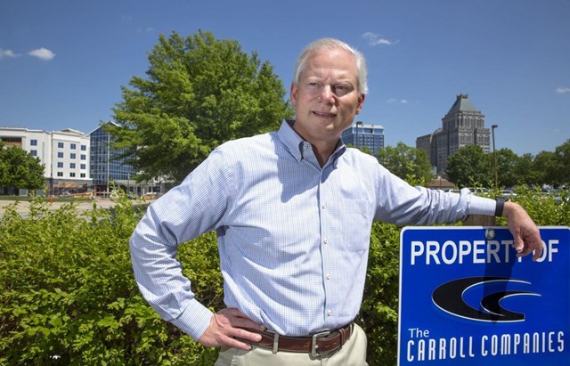 Roy E. Carroll II. Ảnh: Greensboro News and Record.