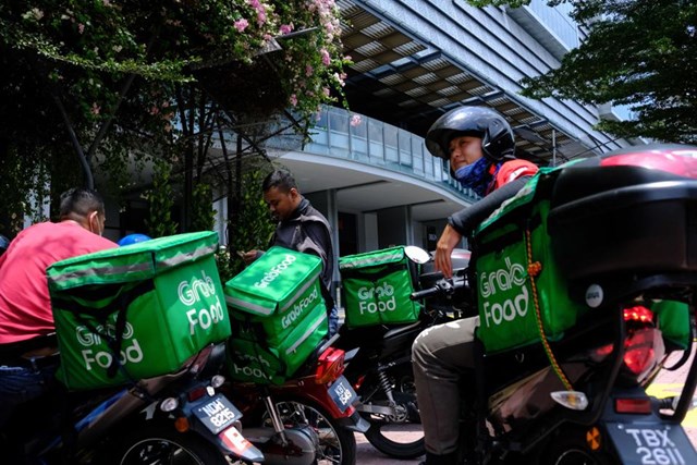 Sẽ kh&ocirc;ng dễ để Toss vượt qua Grab hay GoTo tại "s&acirc;n nh&agrave;" Đ&ocirc;ng Nam &Aacute;. Ảnh: Forbes.&nbsp;