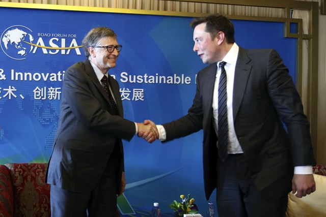 Elon Musk từng tiết lộ những cuộc tr&ograve; chuyện giữa &ocirc;ng v&agrave; Bill Gates kh&ocirc;ng diễn ra qu&aacute; tốt đẹp. Ảnh: legit.