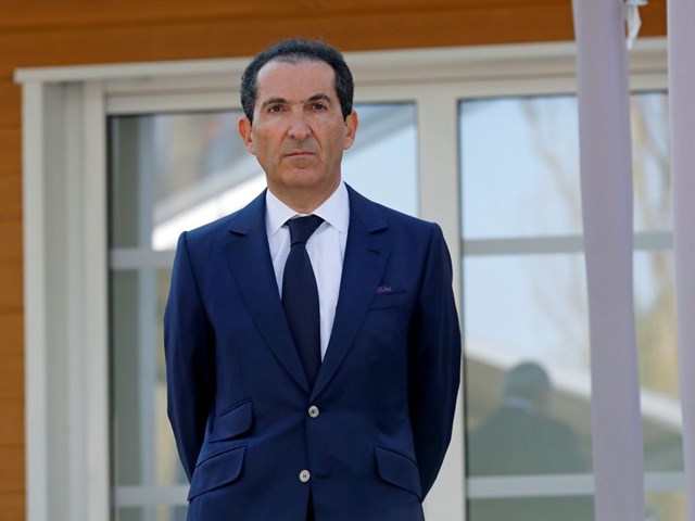 &Ocirc;ng&nbsp;Patrick Drahi nổi tiếng với nhiều thương vụ mua lại đ&igrave;nh đ&aacute;m trong viễn th&ocirc;ng. Ảnh: Challenges.