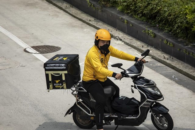 Meituan dẫn đầu thị trường giao đồ ăn ở Trung Quốc. Ảnh: Yahoo News NZ.&nbsp;