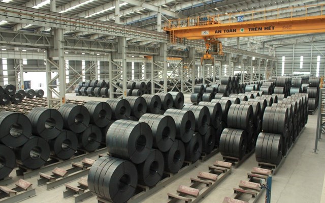 Gi&aacute; th&eacute;p cuộn c&aacute;n n&oacute;ng (HRC) thế giới biến động mạnh.