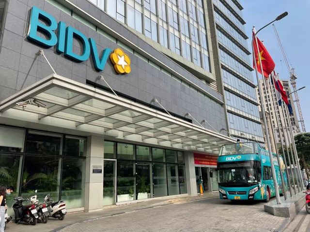 Nhiều ng&#226;n h&#224;ng rao b&#225;n lại t&#224;i sản, c&#243; bất động sản giảm gi&#225; 25% sau 3 th&#225;ng - Ảnh 1