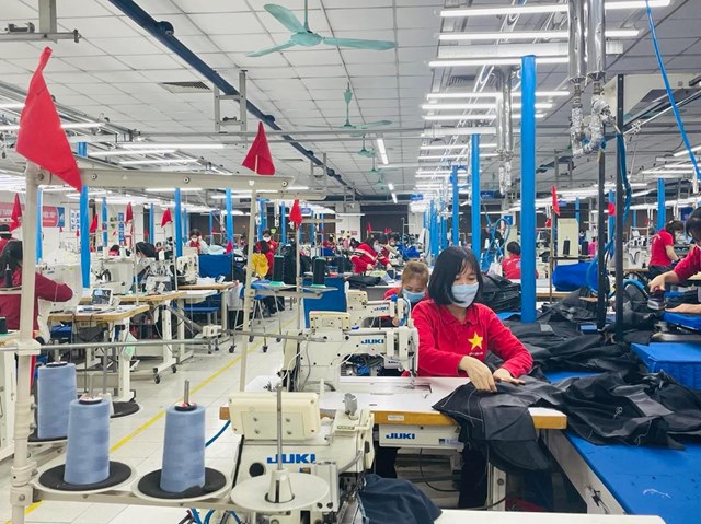 Bộ C&#244;ng thương: Kỳ vọng sản xuất c&#244;ng nghiệp v&#224; xuất khẩu sẽ tiếp tục khởi sắc - Ảnh 1