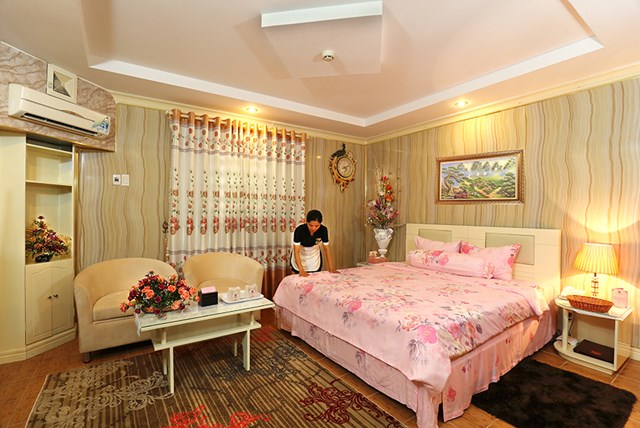 Kh&aacute;ch sạn Trường Th&agrave;nh trong khu&ocirc;n vi&ecirc;n KDL (nguồn: khudulichdainam.com)