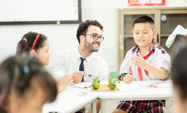 Tập đo&#224;n gi&#225;o dục Việt Nam được KKR r&#243;t vốn l&#234;n tới 100 triệu USD ngay trong m&#249;a dịch - Ảnh 1