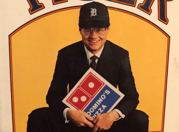 Tom Monaghan - Người may mắn trong 2 anh em khi ở lại với Domino Pizza đến c&ugrave;ng.