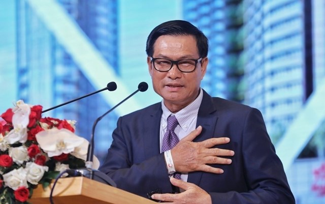 Vừa từ nhiệm Chủ tịch HĐQT, ông Nguyễn Bá Dương thoái bớt vốn tại Coteccons, không còn là cổ đông lớn