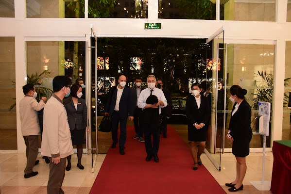 Rex Hotel đ&#243;n đo&#224;n kh&#225;ch quốc tế đầu ti&#234;n sau thời gian gi&#227;n c&#225;ch - Ảnh 1