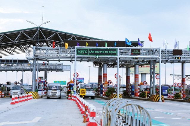Lỗ 6 qu&#253; li&#234;n tiếp, Tasco (HUT) muốn tho&#225;i vốn khỏi c&#225;c lĩnh vực k&#233;m hiệu quả - Ảnh 1