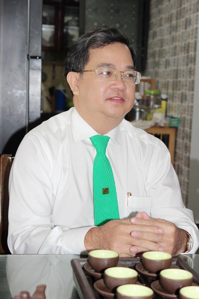 &ldquo;H&atilde;y xem x&eacute;t v&agrave; lu&ocirc;n c&acirc;n nhắc chấp nhận &ldquo;thiệt th&ograve;i về ph&iacute;a m&igrave;nh&rdquo; để c&oacute; thể giải quyết sự việc một c&aacute;ch tốt nhất v&agrave; chấp nhận được. Đừng để rơi v&agrave;o t&iacute;nh huống n&ecirc;u tr&ecirc;n&hellip;&rdquo;&hellip; &nbsp;&nbsp;&nbsp;&nbsp;&nbsp;&nbsp;&nbsp;&nbsp;&nbsp; (Luật sư H&agrave; Đăng Luyện)