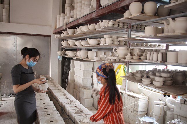 L&#226;m Thu Huyền - Chủ thương hiệu Gốm Lam: Nỗ lực g&#236;n giữ v&#224; lan toả n&#233;t đẹp văn ho&#225; Việt - Ảnh 1