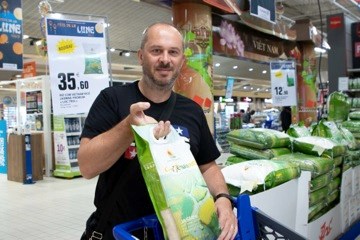 Người ti&ecirc;u d&ugrave;ng Ph&aacute;p lựa chọn &ldquo;Cơm ViệtNam Rice&rdquo;