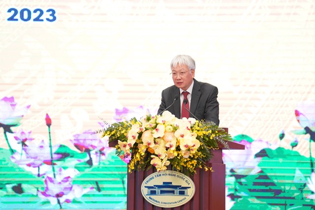 Th&agrave;nh vi&ecirc;n phụ tr&aacute;ch HĐTV Tập đo&agrave;n C&ocirc;ng nghiệp Than - Kho&aacute;ng sản Việt Nam Nguyễn Anh Tuấn ph&aacute;t biểu tại Hội nghị