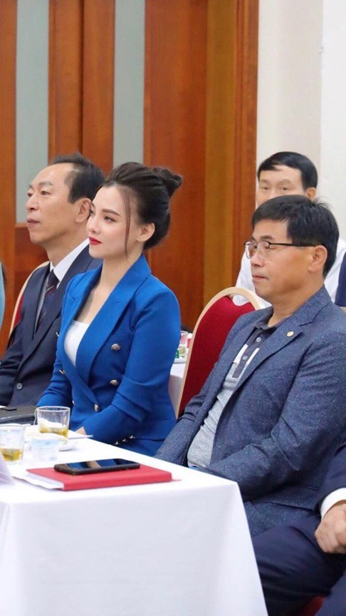 Với CEO Thu Thảo,&nbsp;việc được &ldquo;trao y&ecirc;u thương v&agrave; sức khỏe tới cộng đồng&rdquo;, gi&uacute;p đỡ số phận kh&ocirc;ng may mắn trong cuộc sống l&agrave; điều hạnh ph&uacute;c nhất.&nbsp;