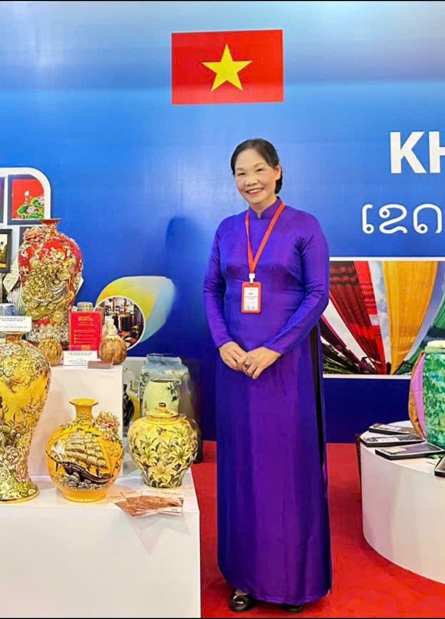 Nghệ nh&acirc;n H&agrave; Thị Vinh
