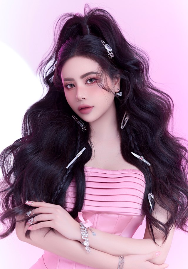 CEO Tố Uy&ecirc;n