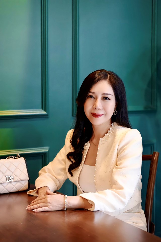 Doanh nh&acirc;n Nguyễn An Phương - Ceo &amp; Founder Cộng đồng Hạnh ph&uacute;c Happy Life v&agrave; Hệ thống Home Spa Happy; Nh&agrave; t&acirc;m l&yacute; Chữa l&agrave;nh - Life Coach Happylife.