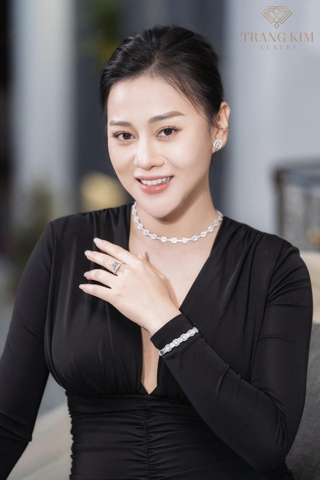 Trang sức kim cương - g&#243;i trọn t&#226;m t&#236;nh - Ảnh 4