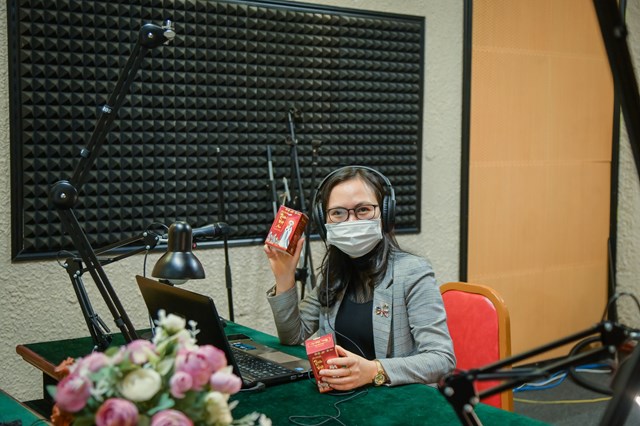 C&#244;ng ty Bảo Tr&#237; trao tặng h&#224;ng trăm hộp sản phẩm Vi&#234;n thảo mộc Thi&#234;n Việt An cho Đ&#224;i Ph&#225;t thanh v&#224; Truyền h&#236;nh Hưng Y&#234;n - Ảnh 1