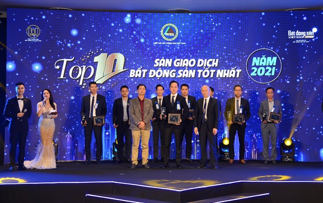 Lộc Sơn H&#224; Land năm thứ tư li&#234;n tiếp lọt top 10 S&#224;n giao dịch bất động sản tốt nhất - Ảnh 1