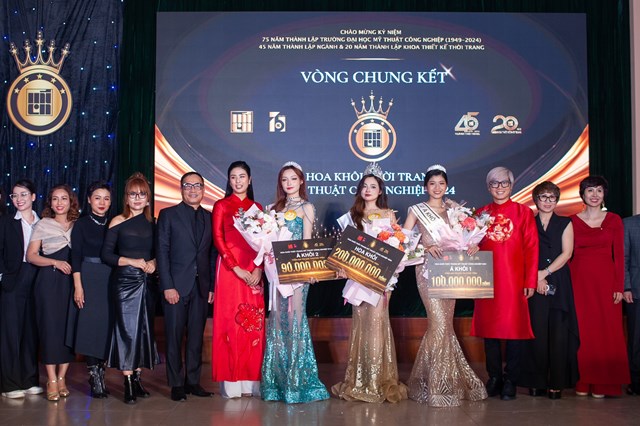 Nh&#224; tạo mẫu t&#243;c Kim Loan đồng h&#224;nh c&#249;ng cuộc thi “Hoa kh&#244;i thời trang Mỹ thuật C&#244;ng nghiệp 2024” - Ảnh 8