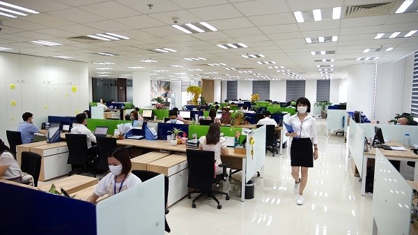 Gần 10.000 người lao động của Vinamilk đang l&agrave;m việc tại 31 đơn vị th&agrave;nh vi&ecirc;n tr&ecirc;n cả nước&nbsp;