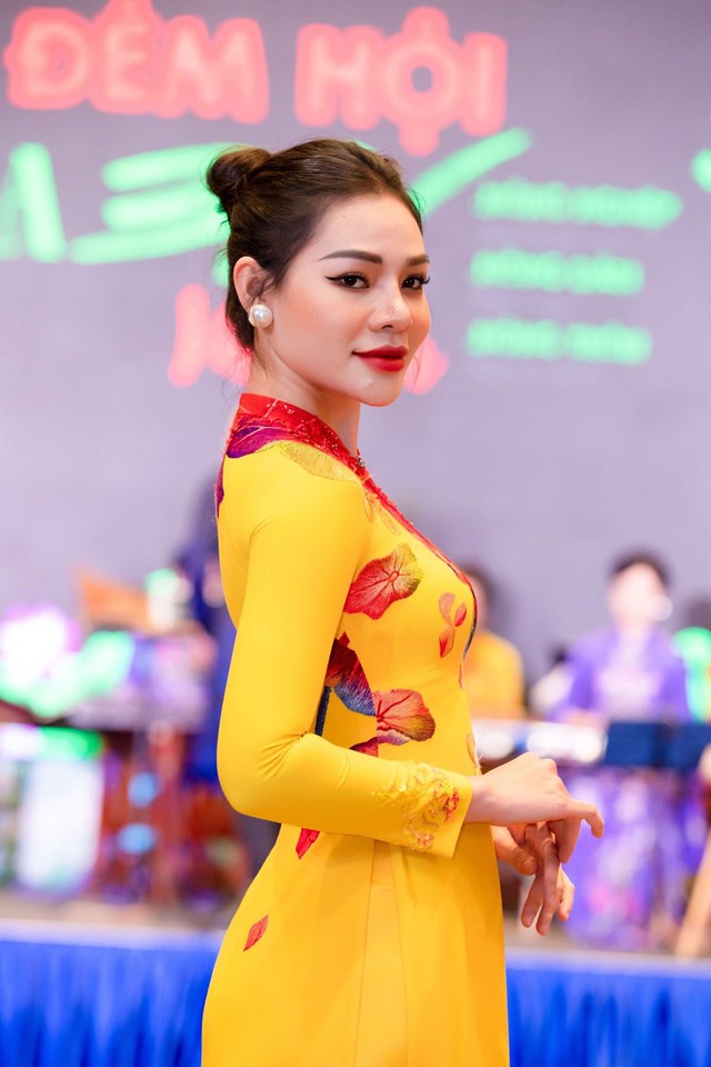 BST &#225;o d&#224;i &quot;Thế giới như t&#244;i thấy&quot; quảng b&#225; văn h&#243;a 59 quốc gia tham dự hội nghị cấp bộ trưởng to&#224;n cầu - Ảnh 1