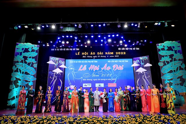 Vẻ đẹp tinh hoa văn h&#243;a của Bắc Giang tr&#234;n &#225;o d&#224;i truyền thống - Ảnh 1