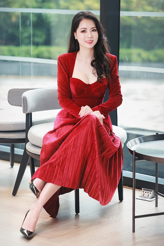 Nữ doanh nh&#226;n t&#224;i năng Phạm Thị Hoa Hồng: Đam m&#234; &amp; cống hiến - Ảnh 1
