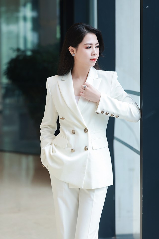 Nữ doanh nh&#226;n t&#224;i năng Phạm Thị Hoa Hồng: Đam m&#234; &amp; cống hiến - Ảnh 3
