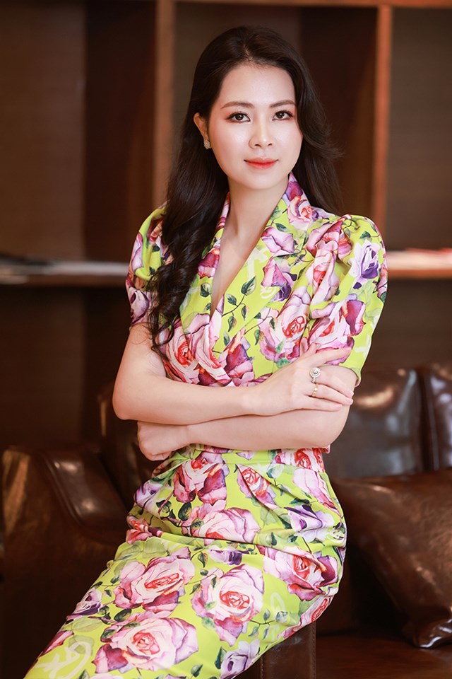 Nữ doanh nh&#226;n t&#224;i năng Phạm Thị Hoa Hồng: Đam m&#234; &amp; cống hiến - Ảnh 2