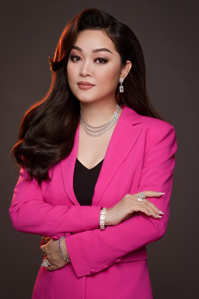 Ho&#224;ng Thanh Nga - Gi&#225;m đốc C&#244;ng ty TNHH Kim cương Ngọc Ch&#226;u &#194;u: “Người l&#227;nh đạo phải nhận biết cơ hội từ trong kh&#243; khăn” - Ảnh 2