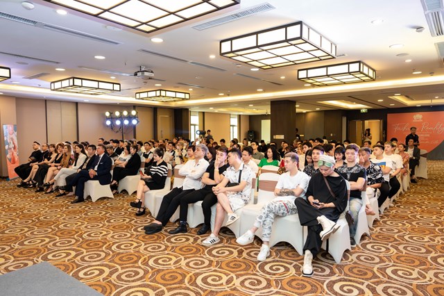 Với sự tham gia của 200 nh&agrave; tạo mẫu