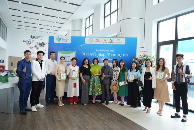 “B&#237; quyết gi&#250;p teen tự tin”: Đồng h&#224;nh c&#249;ng con trưởng th&#224;nh - Ảnh 6