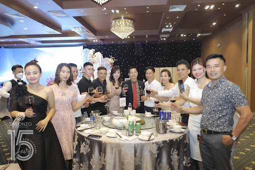 Nh&#236;n lại h&#224;nh tr&#236;nh đầy cảm x&#250;c tại &quot;Lễ kỉ niệm 15 năm th&#224;nh lập Salonzo Group&quot; - Ảnh 3