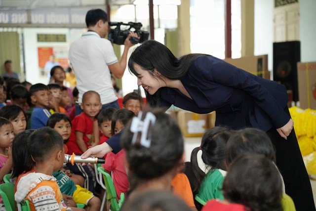 H&#224;nh tr&#236;nh y&#234;u thương “Để em được tới trường”: Thắp s&#225;ng ước mơ, ươm mầm hạnh ph&#250;c! - Ảnh 4
