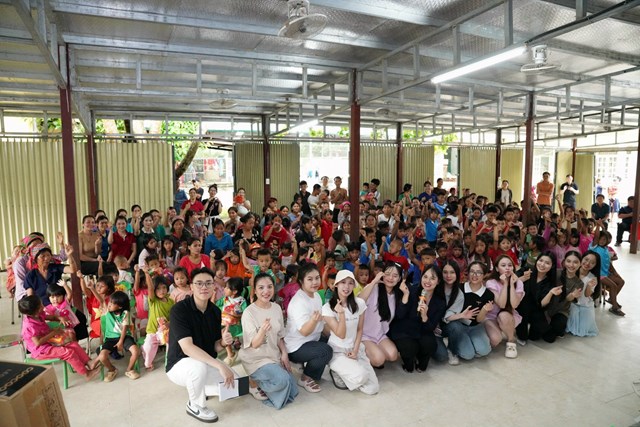 H&#224;nh tr&#236;nh y&#234;u thương “Để em được tới trường”: Thắp s&#225;ng ước mơ, ươm mầm hạnh ph&#250;c! - Ảnh 3