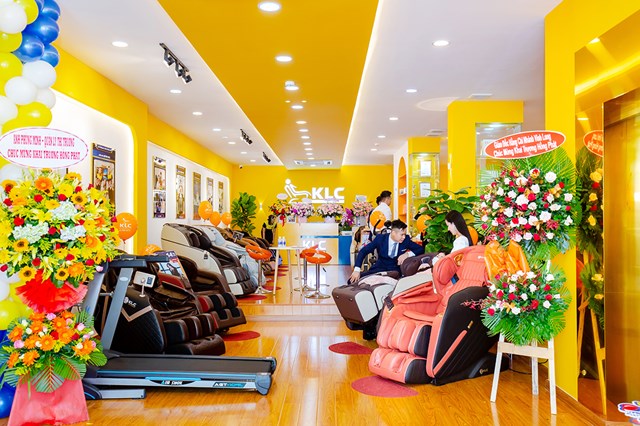 Chủ tịch KLC Nguyễn C&#244;ng T&#249;ng: H&#224;nh tr&#236;nh “mang sức khỏe đến mọi nh&#224;” - Ảnh 2