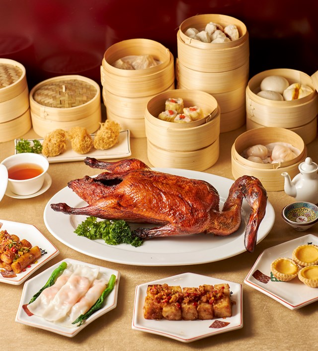 Ảnh 4. Vịt quay Bắc Kinh và thực đơn Dim Sum phong phú - Lựa chọn hấp dẫn mà  bạn chắc chắn không muốn bỏ lỡ tại Ngân Đình Hà Nội.