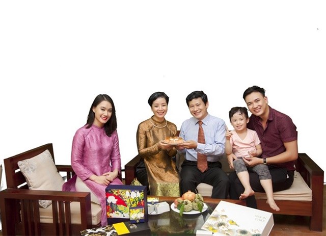 Chuyện đo&#224;n vi&#234;n xa v&#224; một Trung Thu chẳng thể về nh&#224;&#160; - Ảnh 1
