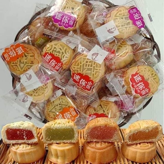 Các sản phẩm bánh trung thu Trung Quốc có giá rất rẻ 
