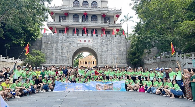 C&#244;ng ty Cổ phần Dược phẩm Quốc tế Ho&#224;ng Sơn: Chuyến h&#224;nh tr&#236;nh kết nối &#253; nghĩa tại Trung Quốc - Ảnh 1