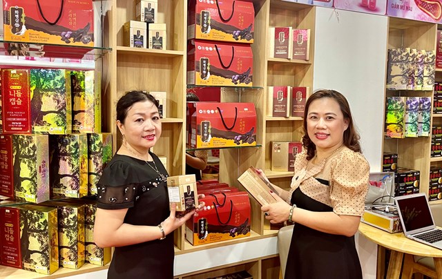 Trung tâm tinh dầu thông đỏ Edally tại Huế tỏa sáng sứ mệnh  “làm đẹp an toàn không đánh đổi”