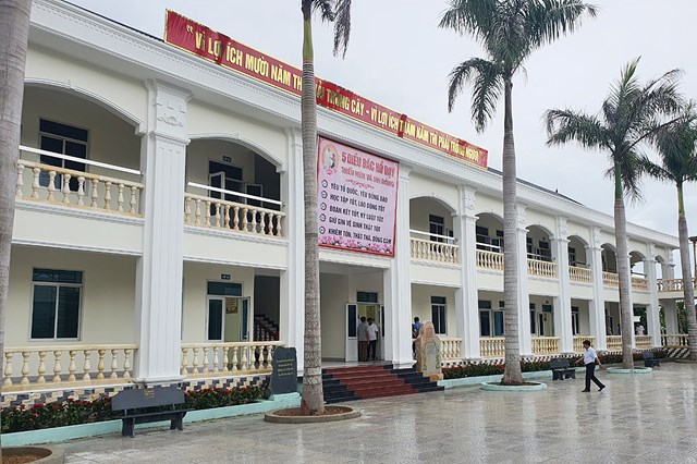 Công trình nhà 2 tầng, 10 phòng học của Trường Tiểu học Xuân Thọ do Doanh nhân Nguyễn Hữu Xuân tài trợ
